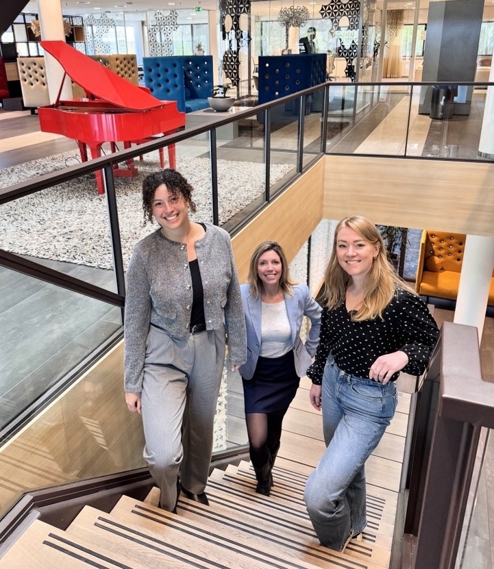 fay hemelrijk – karlijn stoelinga – tessa bron